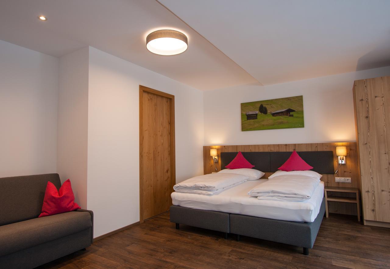 Haus Sattelblick Hotel Sankt Anton am Arlberg Ngoại thất bức ảnh